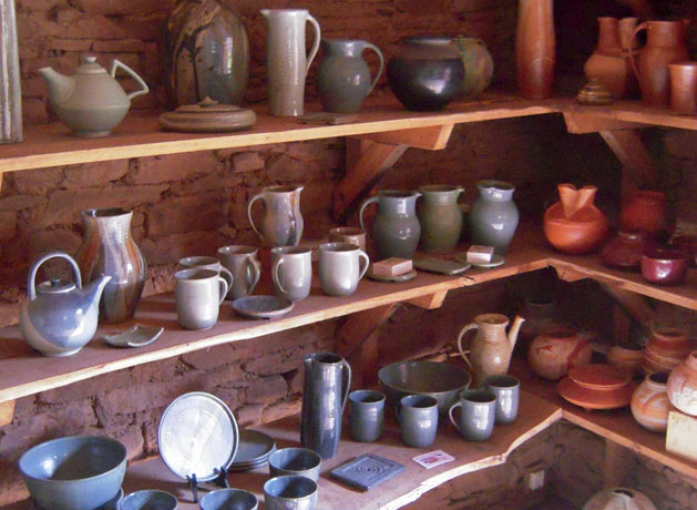 exposition Poterie de Lucante