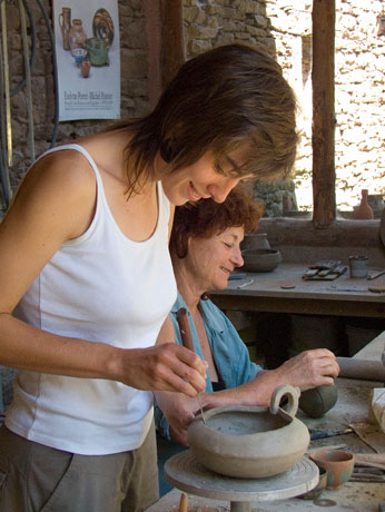 les stagiaires au travail Poterie de Lucante